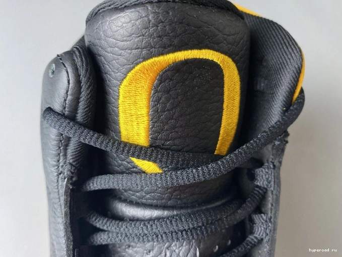 AR4390-035 13 High Jordan Oregon Retro Air League 0930